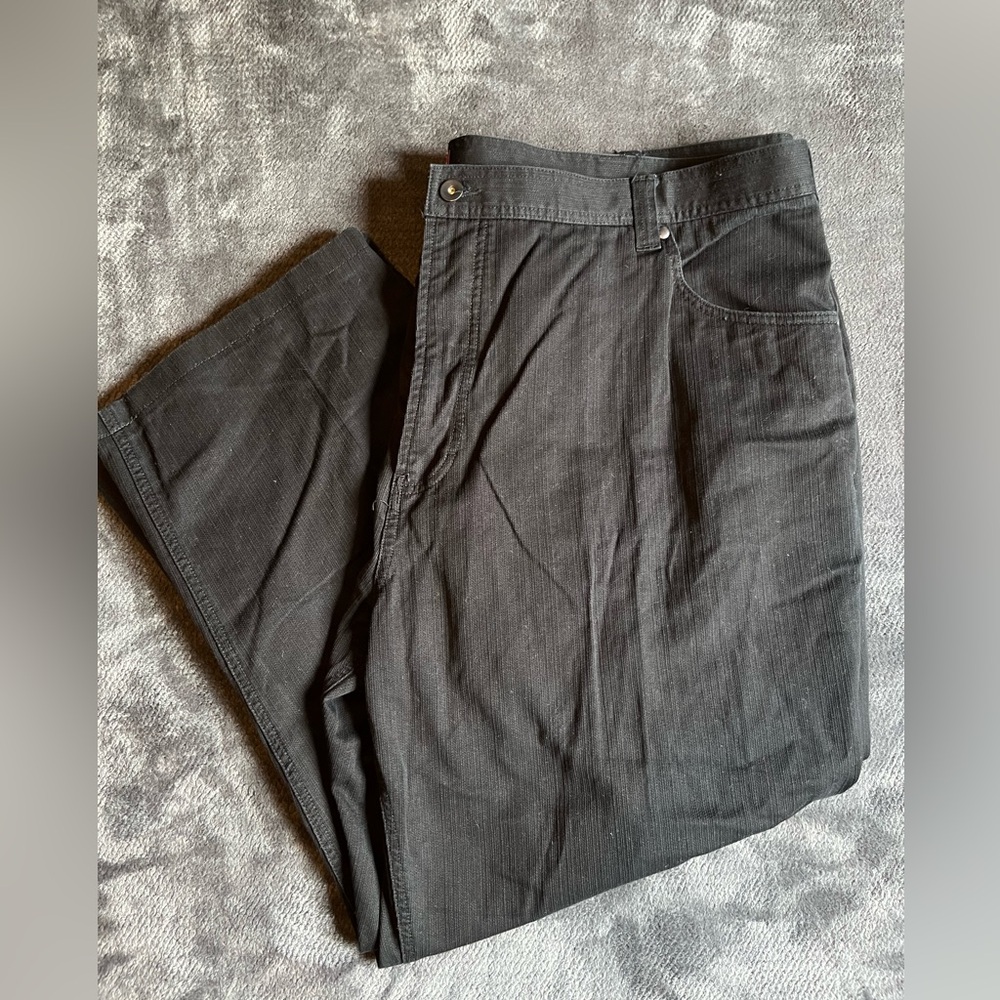 Back Country Men’s Black Jeans - Size 48 x 36